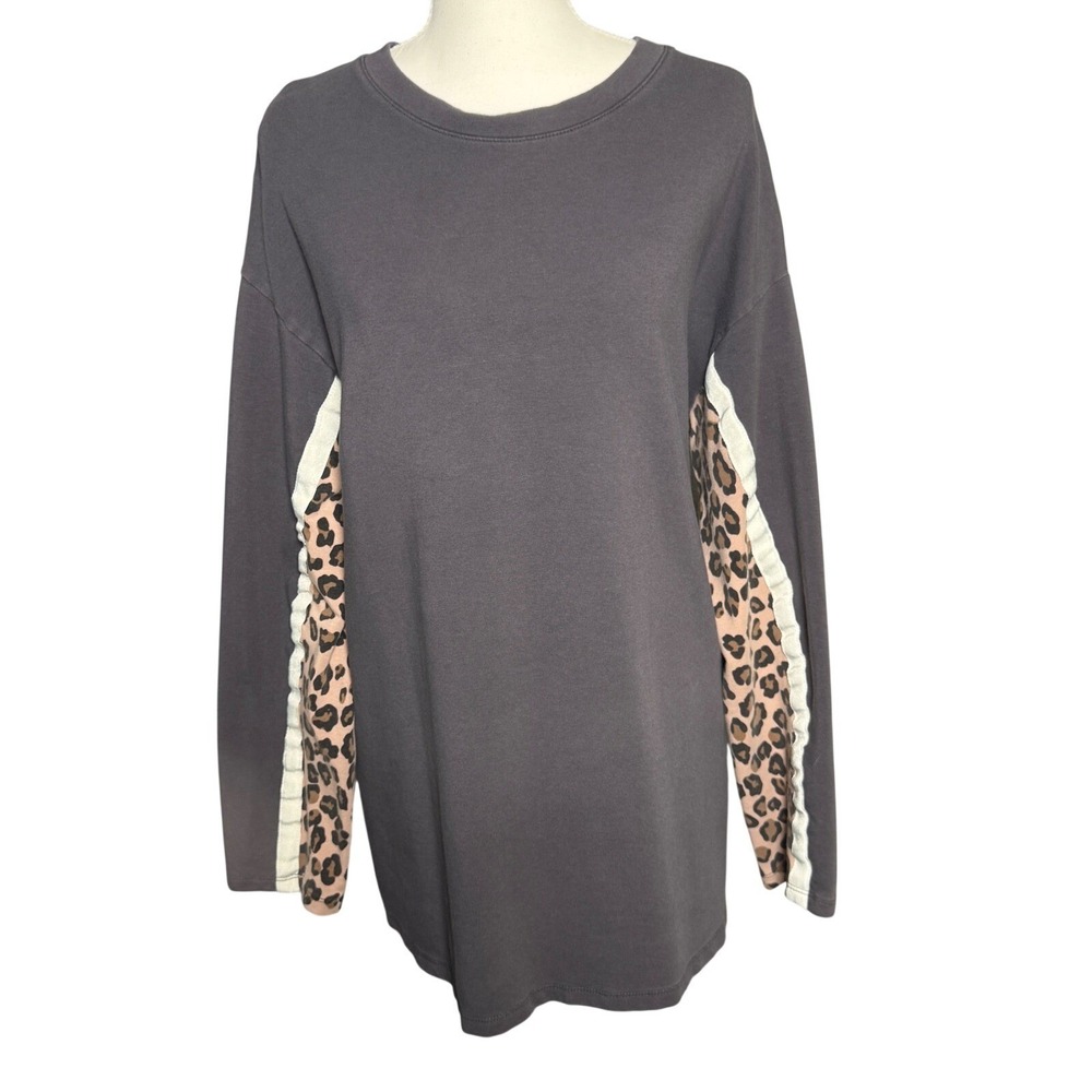 Monrow Leopard Print Women Sweatshirt Size Small Long Sleeve Crewneck Gray Top‎